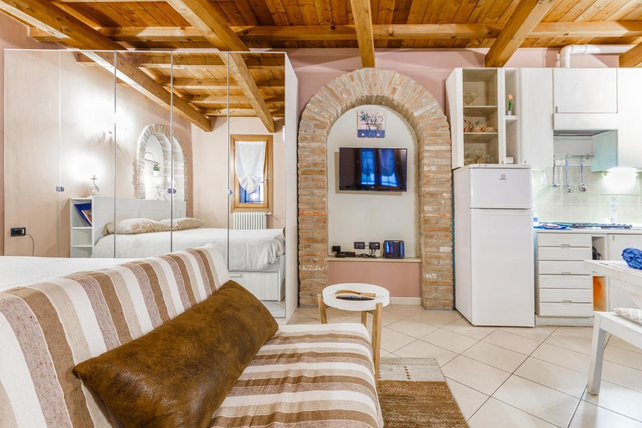 Nell'Antico Ghetto Ebraico Appartement Ferrara Buitenkant foto