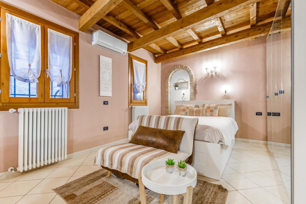 Nell'Antico Ghetto Ebraico Appartement Ferrara Buitenkant foto
