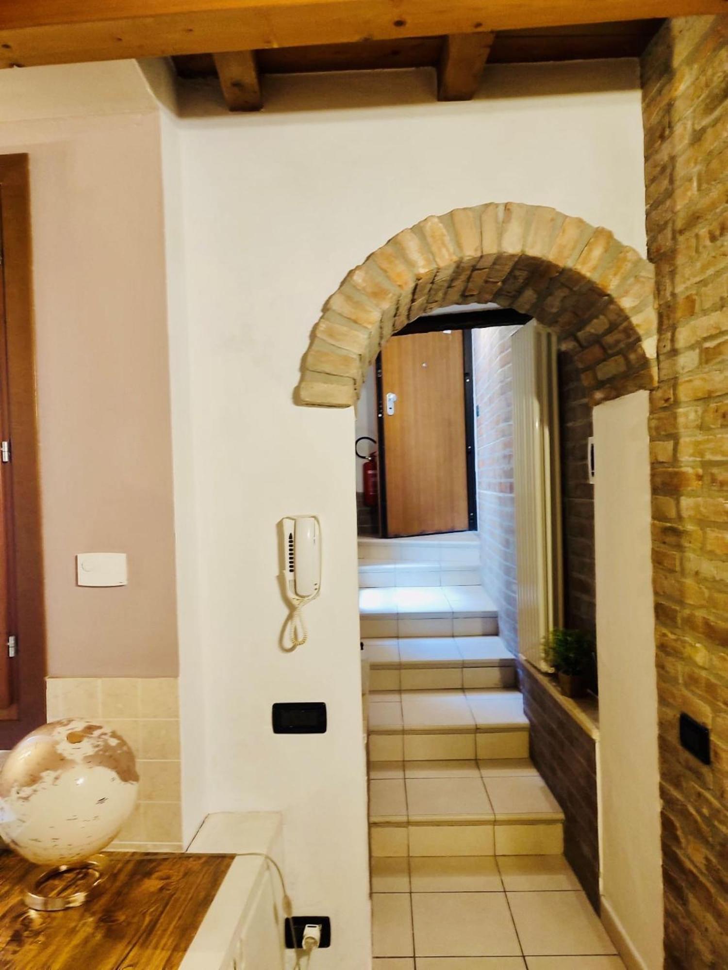Nell'Antico Ghetto Ebraico Appartement Ferrara Buitenkant foto