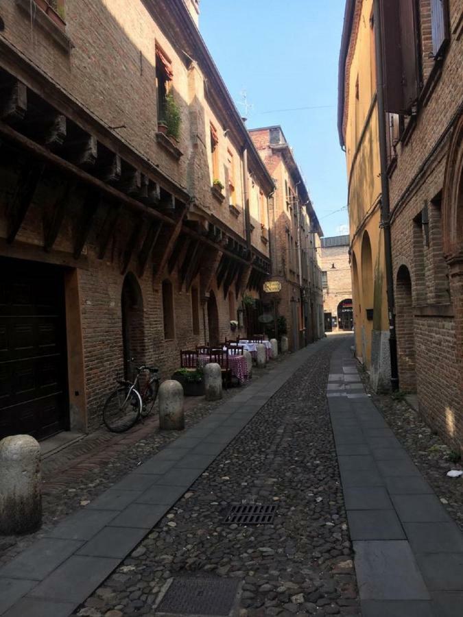 Nell'Antico Ghetto Ebraico Appartement Ferrara Buitenkant foto