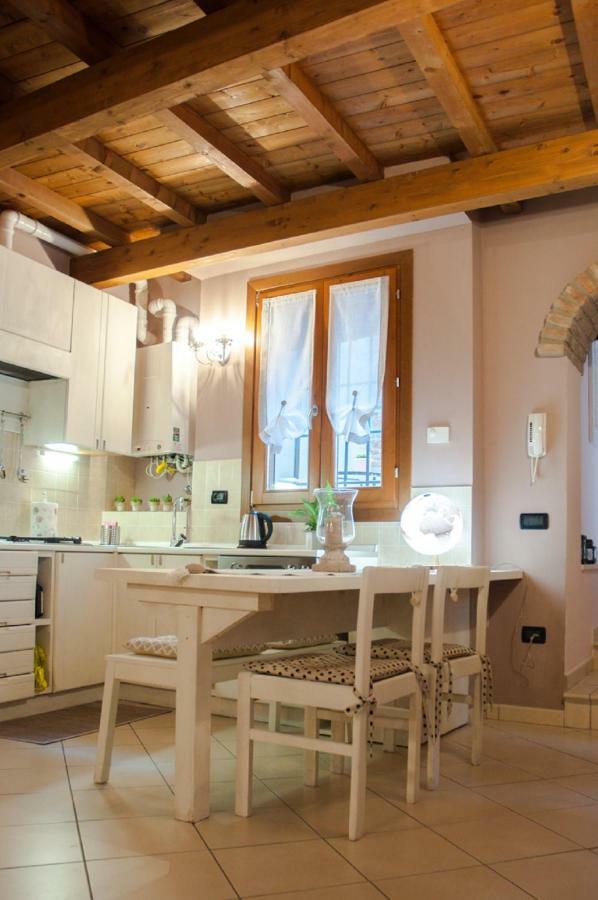 Nell'Antico Ghetto Ebraico Appartement Ferrara Buitenkant foto